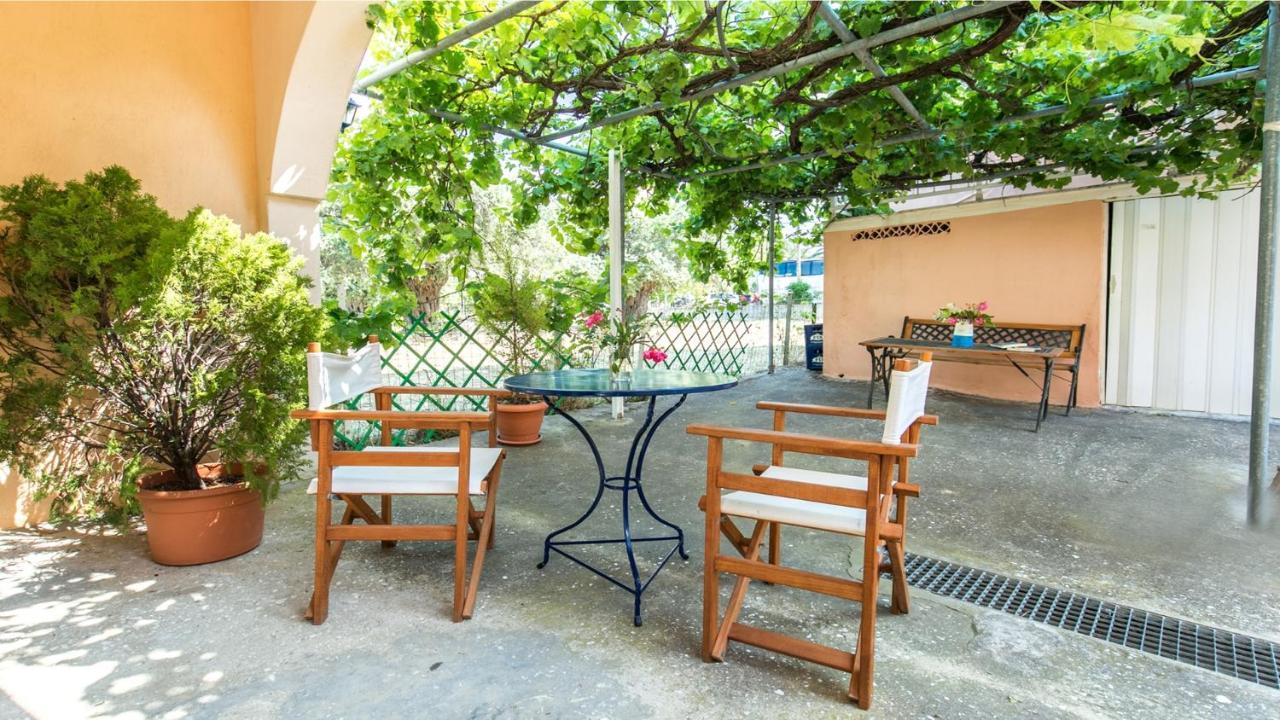 Amversa'S House Potos Bagian luar foto